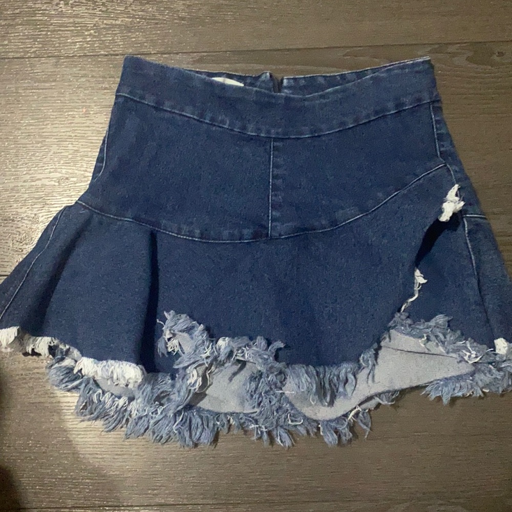 Denim ruffle skirt